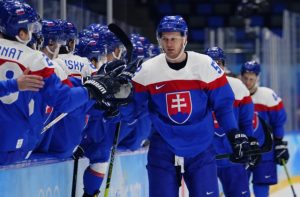 10005870_beijing_olympics_ice_hockey_87876-777ac71e10f04796b81570eb50897673-640x420.jpg