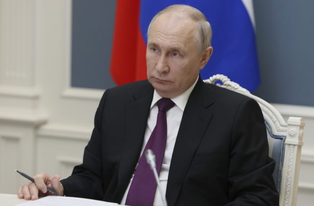 10010076 putin