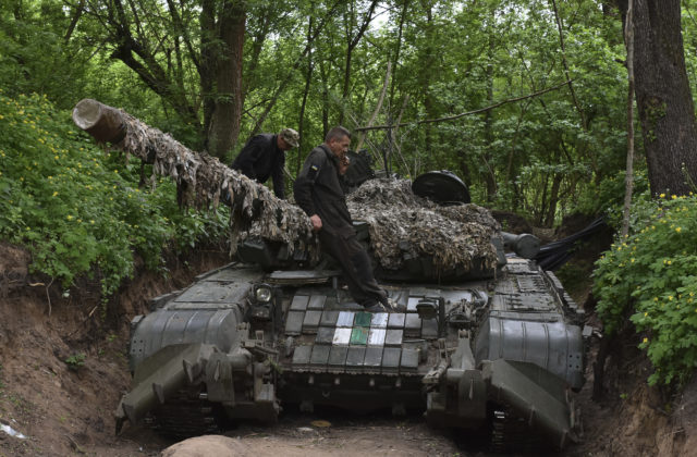 10024419_ukraine_russia_war_59392-640x420.jpg
