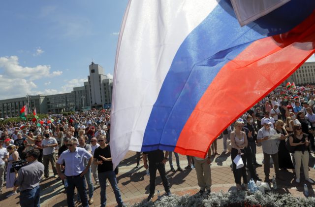 10030570_belarus_protests_58901-c1a1414a8f5e41a8860c8c39b7197d21-1-min-640x420.jpg