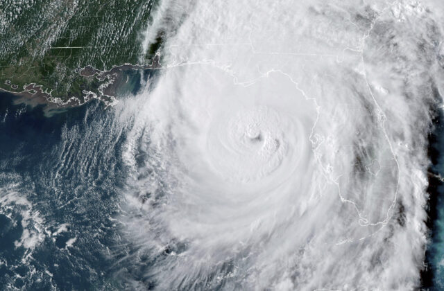 10034852_tropical_weather_86015-640x420.jpg