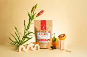 10035101_julius-meinls-burundi-gakenke-specialty-coffee_landscape-800px-2-640x420.jpg