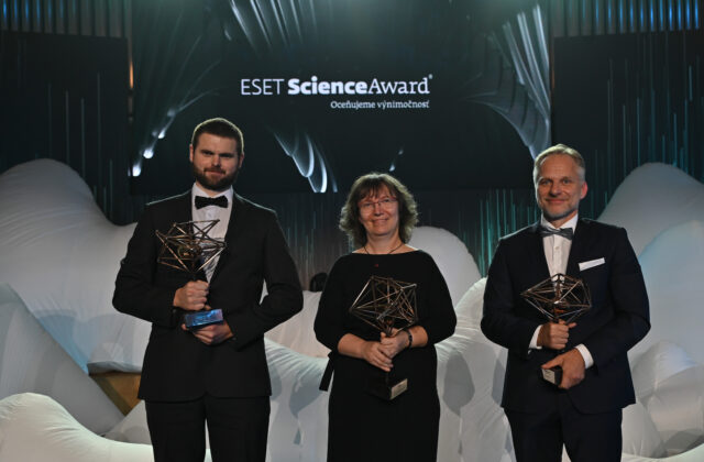10035796_laureati-ocenenia-eset-science-award-640x420.jpg
