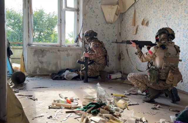 10037632_russia_ukraine_71625-640x420.jpg