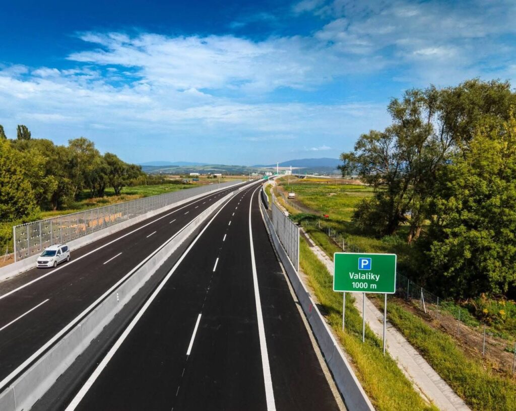 Vynikajúca správa pre Košice: Rýchlostná cesta R2 je takmer hotová. Autá ešte počkajú. Najskôr ju vyskúšajú bežci! 4 547439528 1356147053184282 3114455058098929516 n