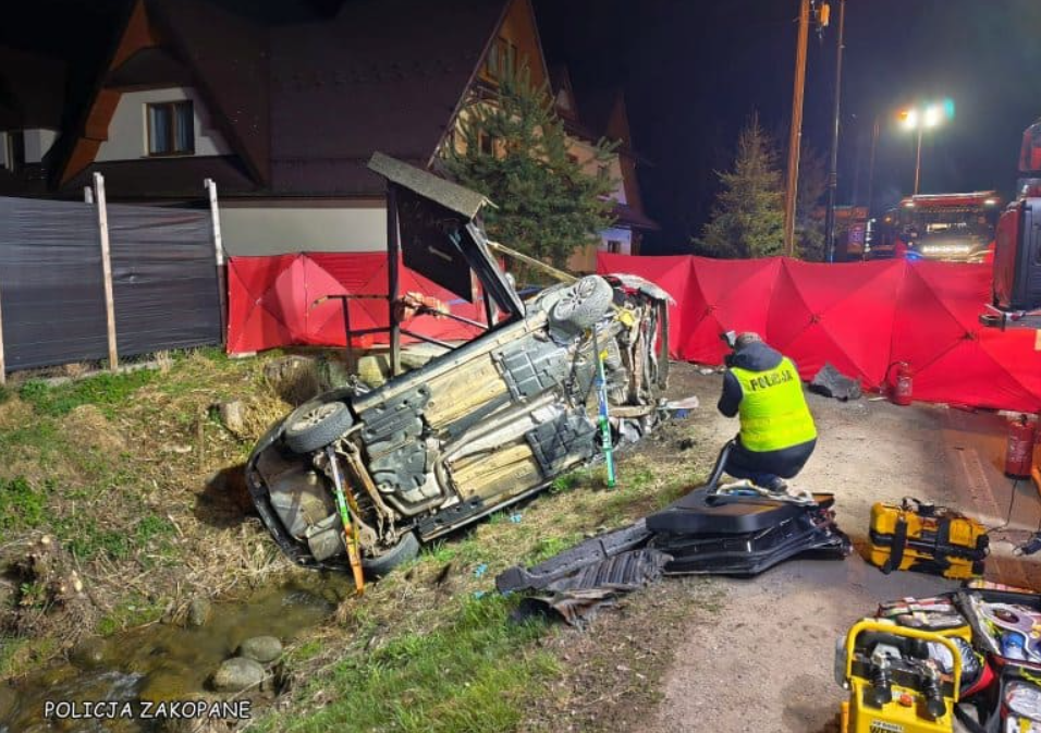 Tragédia Slovákov v Poľsku si vyžiadala život 26-ročného muža. Polícia preveruje druhé auto a zadržala štyroch Slovákov! 2 image 20