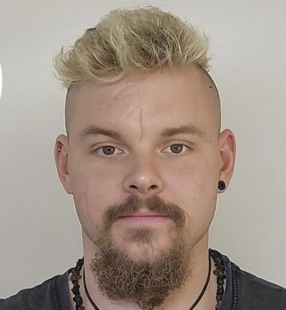 Aktuálne: Samuel Machala je nezvestný! Odišiel z nemocnice. Polícia prosí ľudí o pomoc 2 image 10