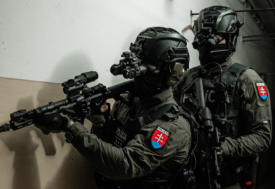 AKTUÁLNE: Na východnom Slovensku od skorého rána zasahujú elitné jednotky 5 polotno 2026 05 01T091019.781