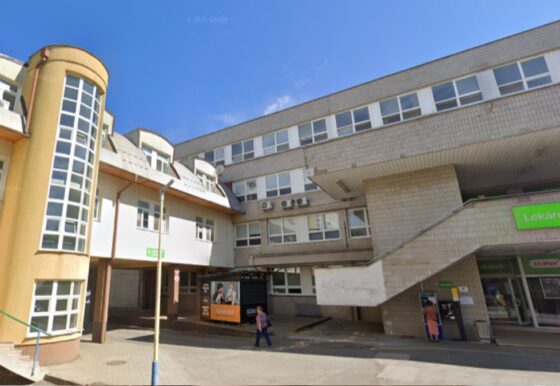 Desivý incident na východe Slovenska. Pacient utiekol z nemocnice, zranil pri tom tri zdravotníčky 5 x 59