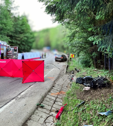Mala to byť prvá jazda na motorke. Zmenila sa na nočnú moru. Ľuboš (†34) a Miro (†35) tragicky zahynuli. Priateľka Evka na ten pohľad nezabudne 2 Snimka obrazovky 2026 06 03 100656